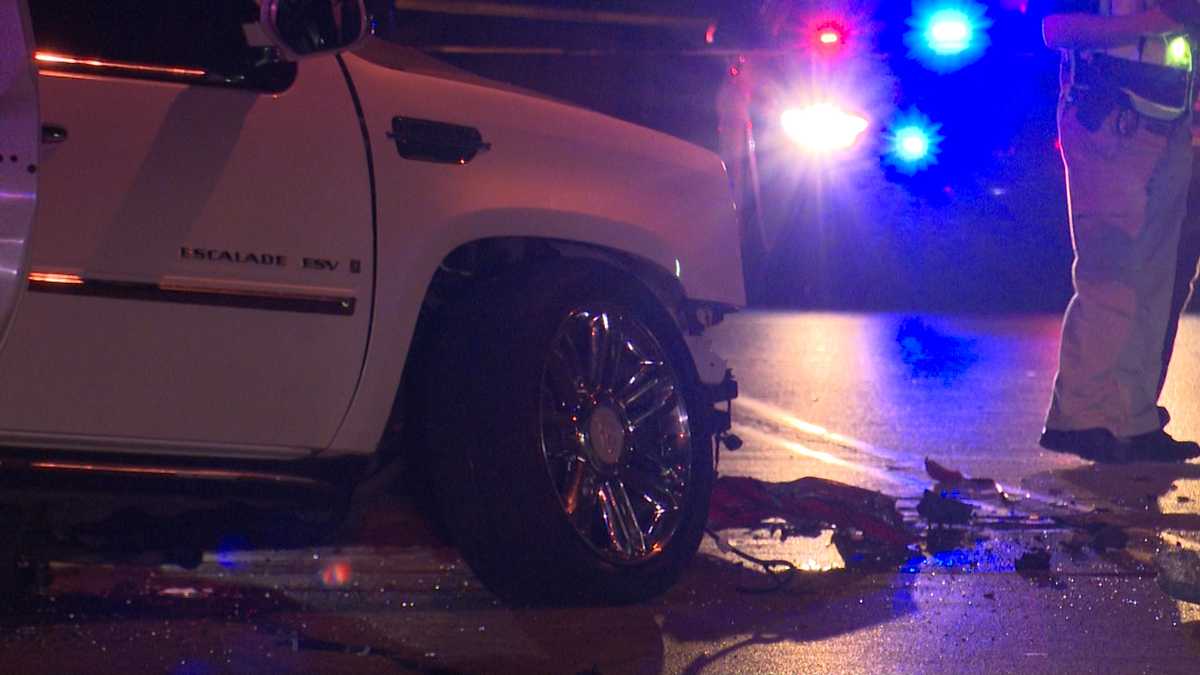 1 person killed, another suffers critical injuries in crash in