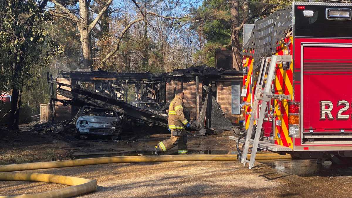 Morning fire destroys Jackson home