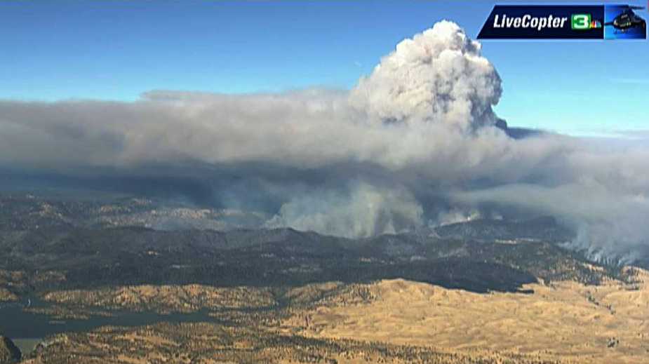 Mariposa wildfire rages; Entire town evacuated