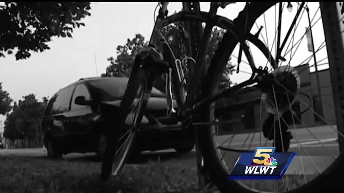 Middletown police investigate third robbery involving man on bicycle