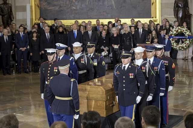 The&#x20;body&#x20;of&#x20;Rev.&#x20;Billy&#x20;Graham&#x20;is&#x20;carried&#x20;into&#x20;the&#x20;Capitol&#x20;Rotunda&#x20;on&#x20;Feb.&#x20;28,&#x20;2018.
