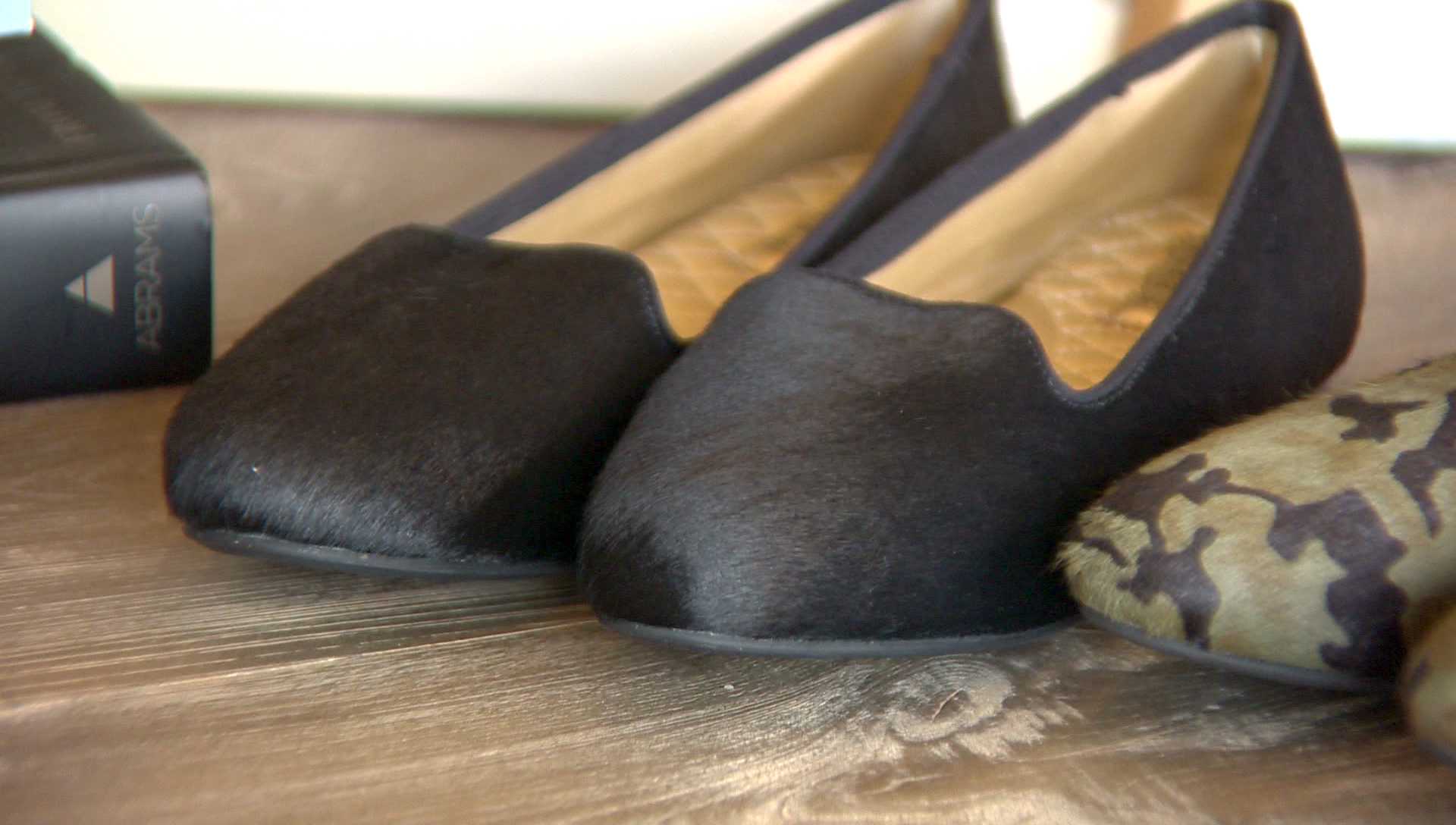 birdies blackbird slippers