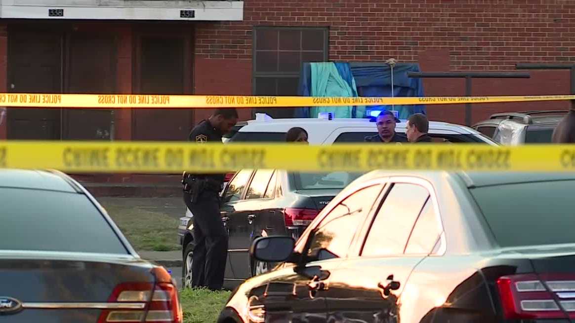 Child shot Birmingham Alabama Kingston 44th Place Woodlawn lockdown