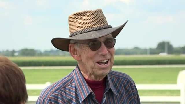 Cancer survivor goes skydiving for his 90th birthday - Vimarsana News