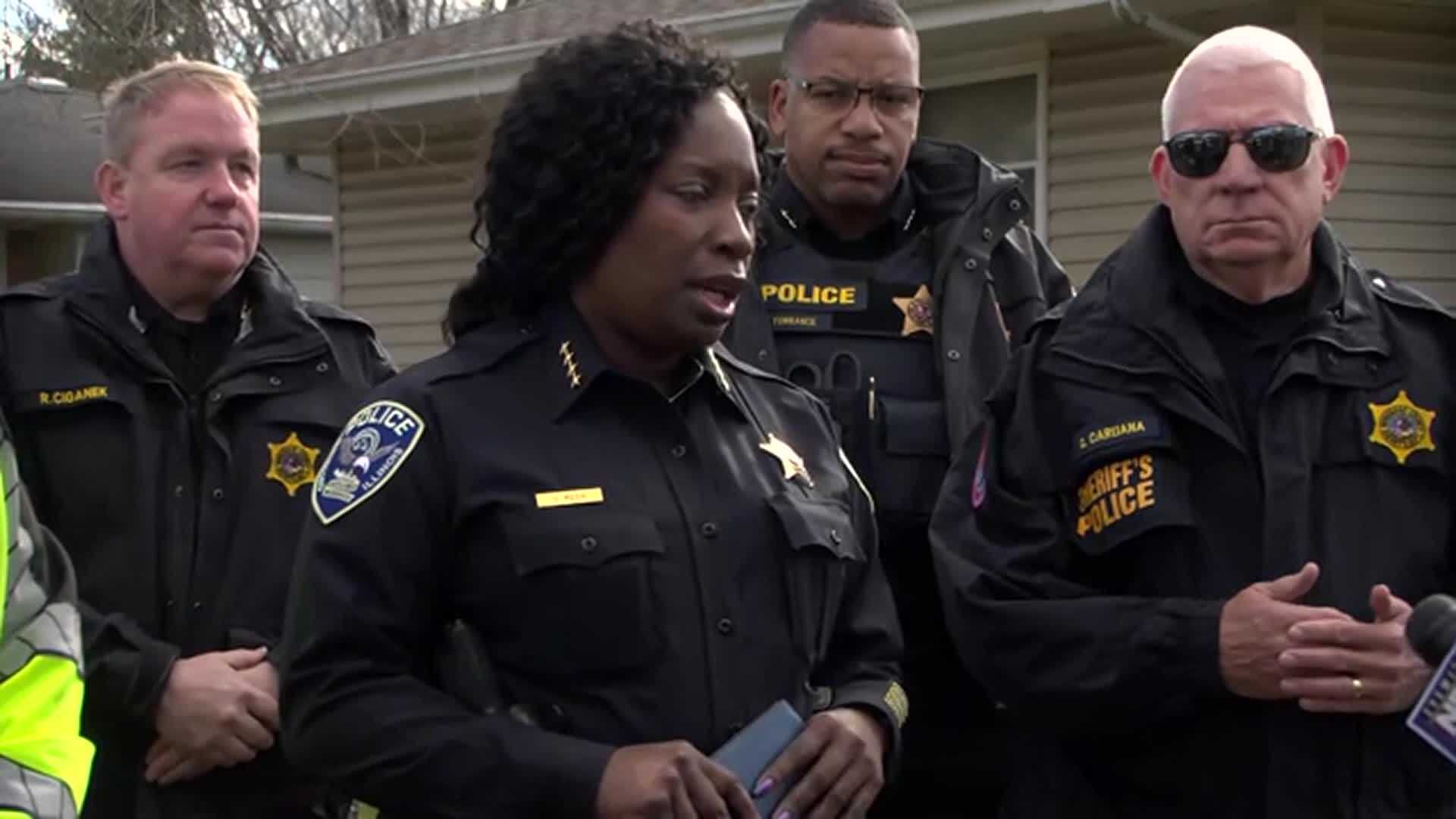 4 people killed, 5 wounded in stabbings in northern Illinois, with a suspect in custody - Vimarsana News