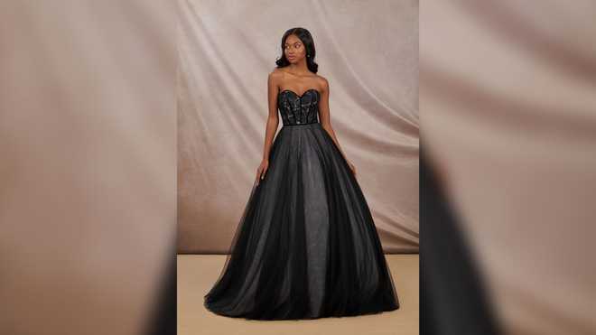 Black&#x20;wedding&#x20;dress