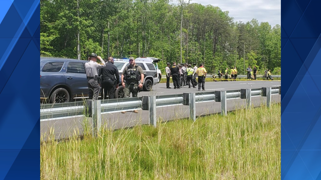 North Carolina: 3 dead in fatal head-on crash, I-74 lanes closed - Vimarsana News