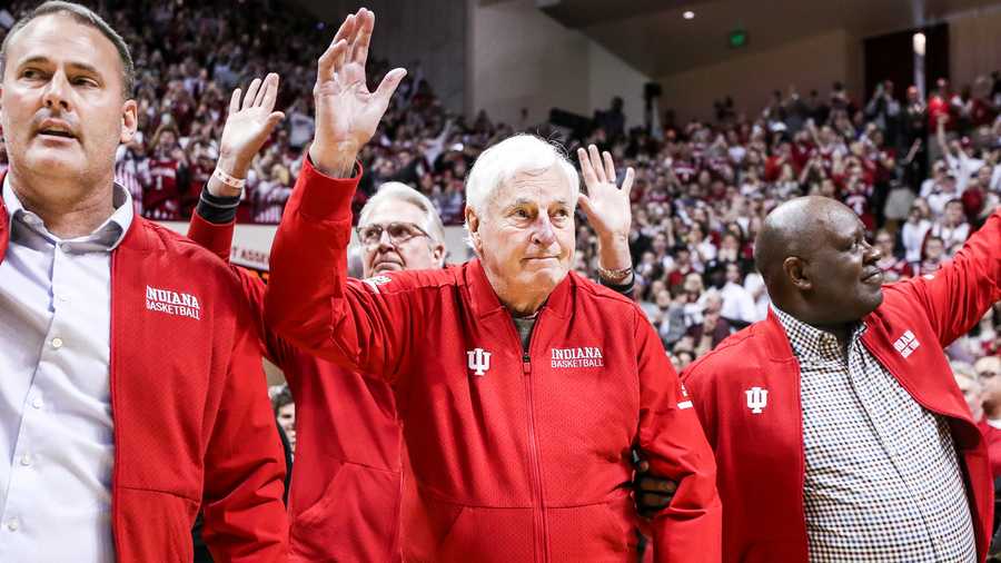 Hall of Fame Indiana basketball coach Bob Knight dies at 83