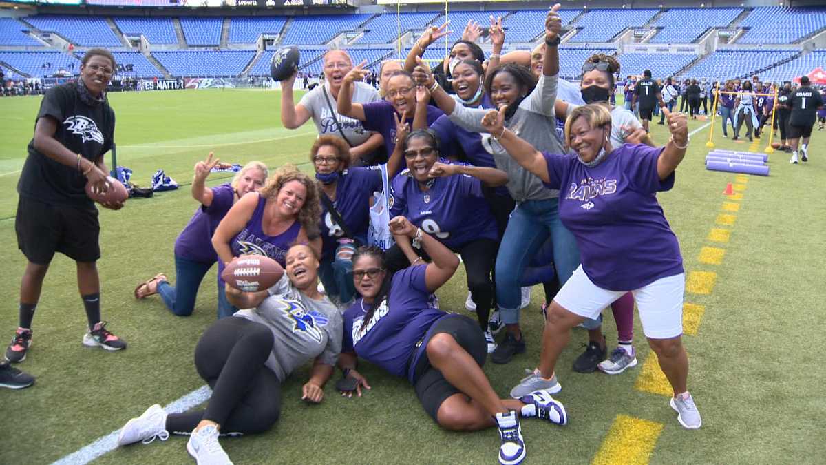 : Starter Women's Purple Baltimore Ravens Bump And Run