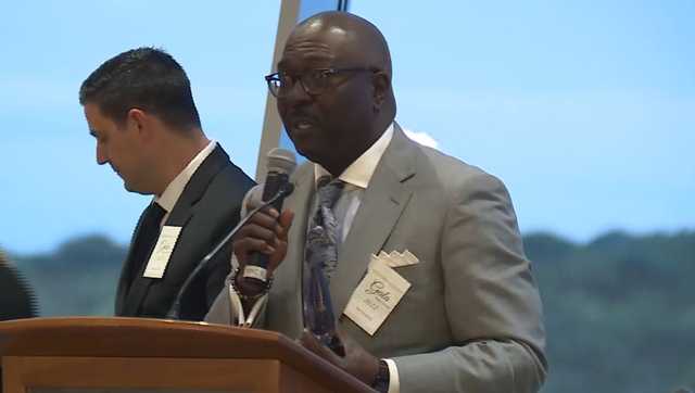 Bob Kendrick on X: Awesome to be @TMobilePark in Seattle & put on the  Seattle Steelheads jersey for the @Mariners Salute to the Negro Leagues on  Juneteenth. There's a special vibe &