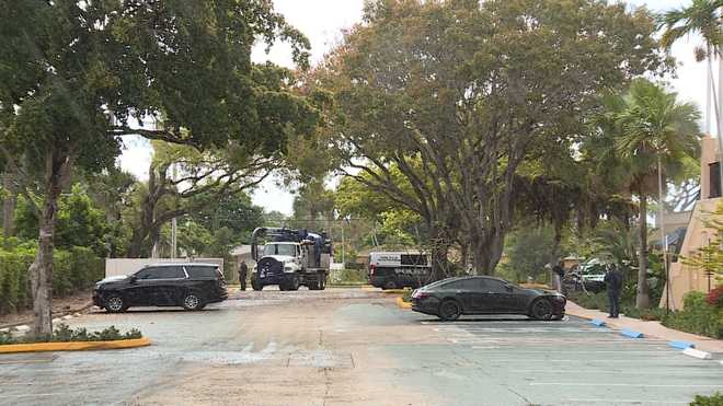 Man found shot to death next to vehicle in Boca Raton