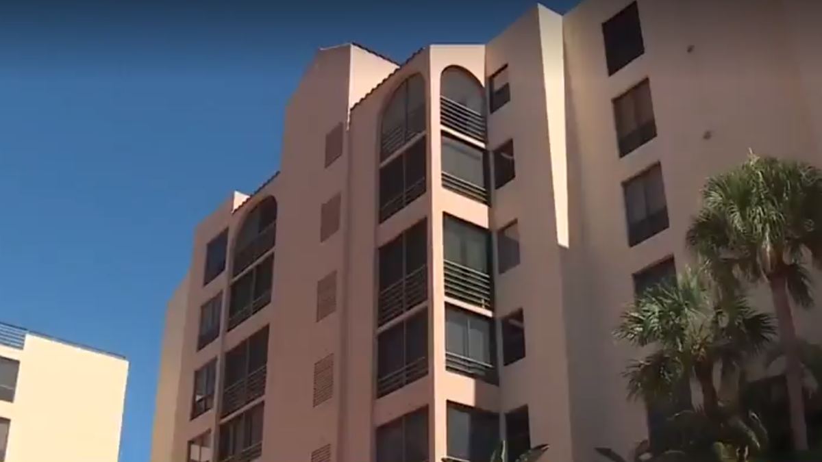 Seniors citizens in Boca Raton development deal with broken elevator