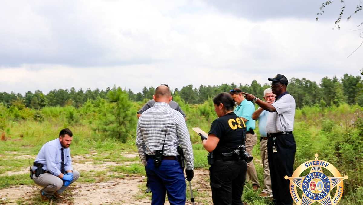 Bodies of 2 women found along rural road in South Carolina