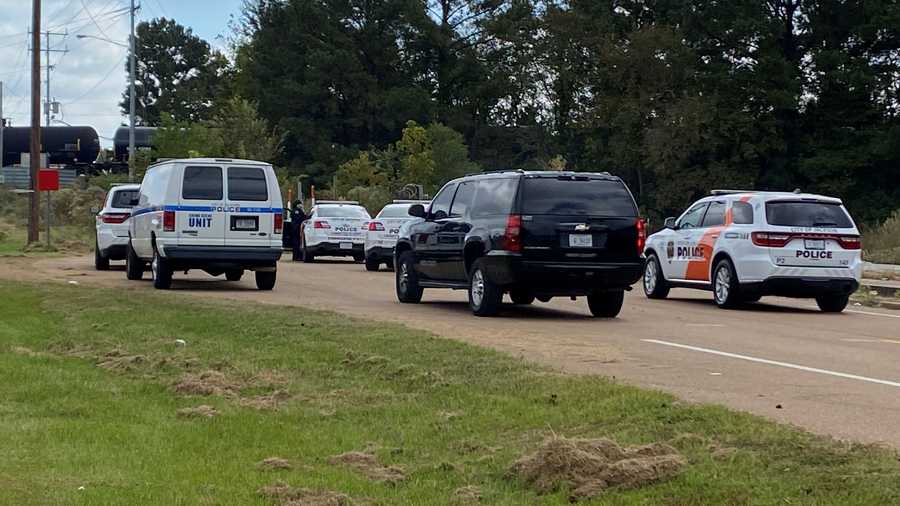 JPD investigates after body found in abandoned building