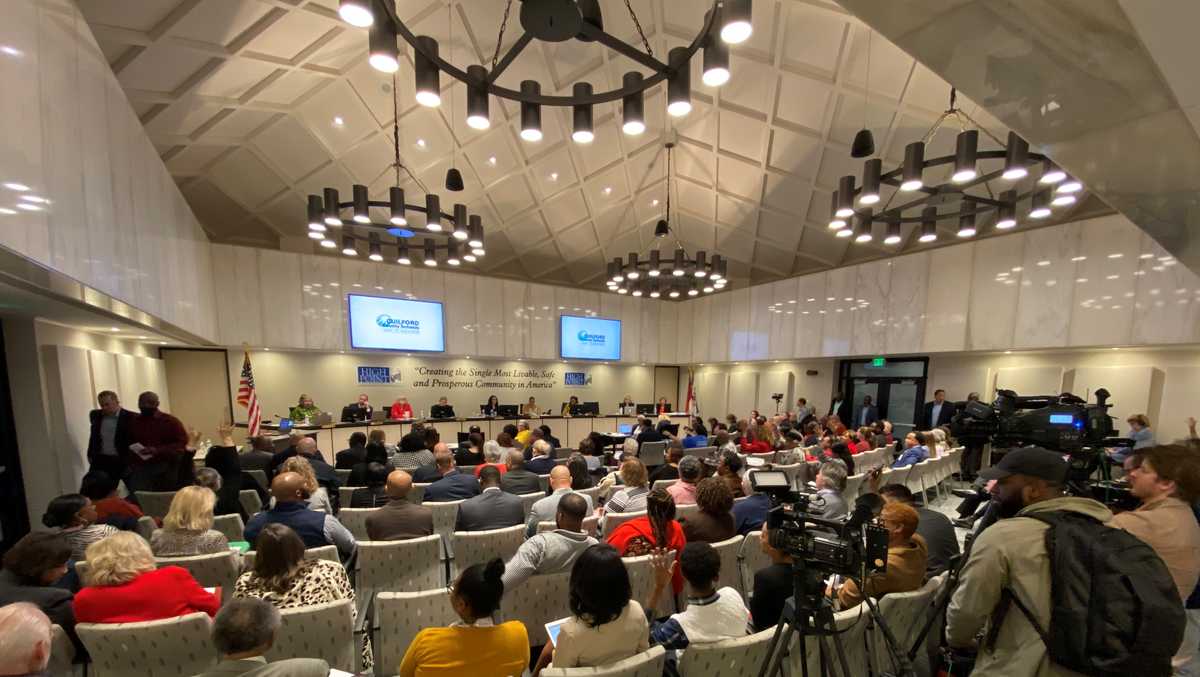 Guilford County School leaders lay out fourphase plan to keep