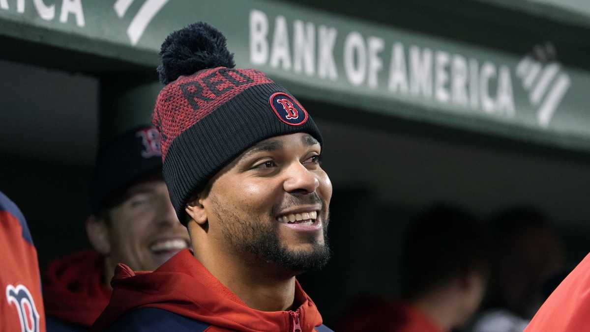 Bogaerts, longtime Red Sox, reportedly agrees to mega deal with Padres