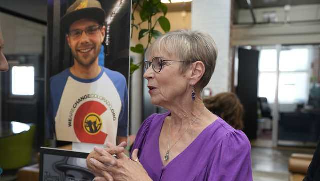 Mom of Colorado man killed by police settles with city - Vimarsana News