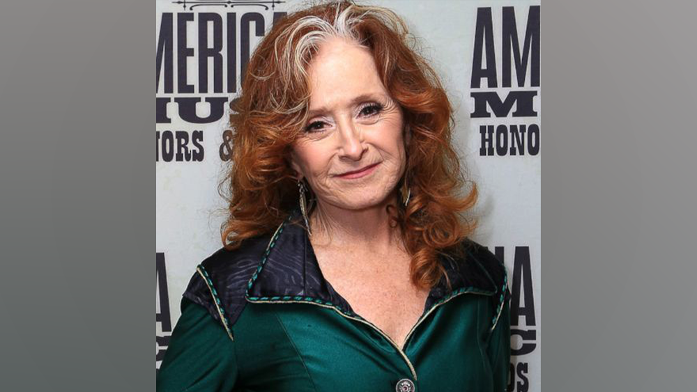 Savannah Bonnie Raitt concert planned for Johnny Mercer Theater
