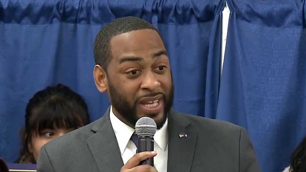 KY Senate hopeful Charles Booker endorses Bernie Sanders for president