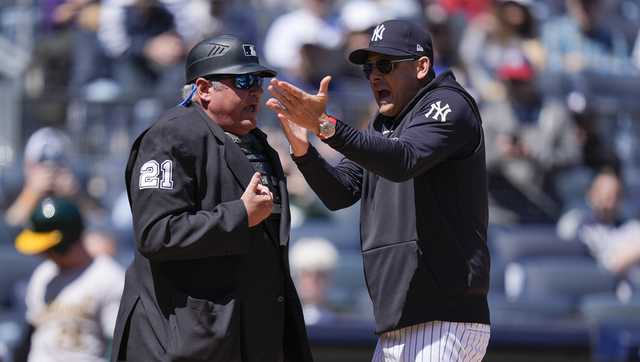 Yankees manager Aaron Boone is ejected 5 pitches into a game - Vimarsana News