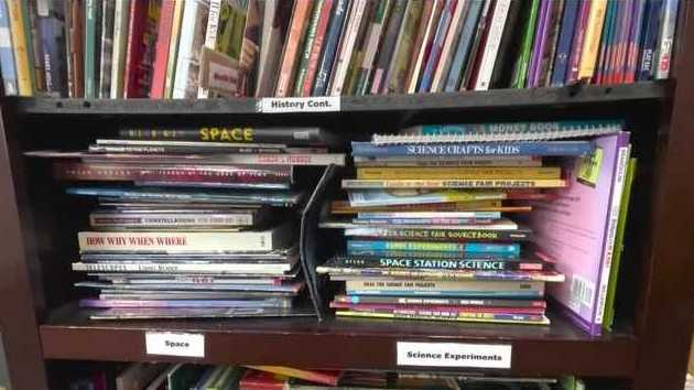 Bookstores' donations from teachers rise amid Florida book bans - Vimarsana News