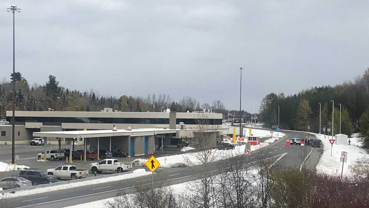 Canadian police Suspicious vehicle causes shutdown at Maine border