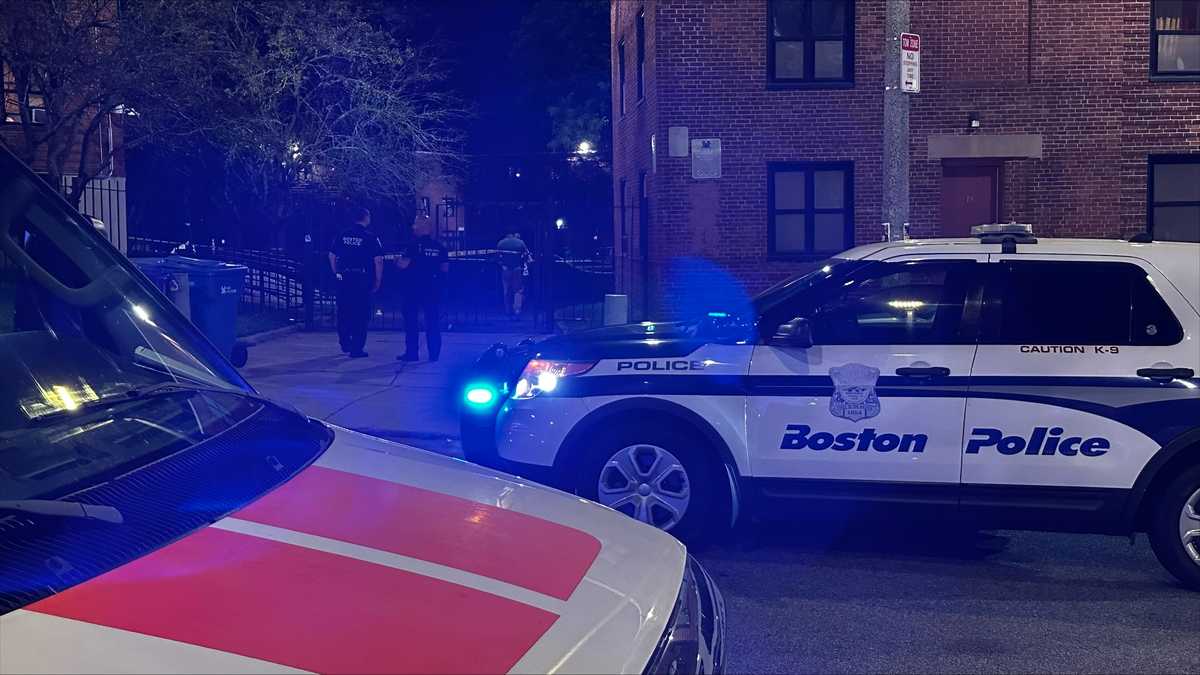 波士顿社区发生枪击事件，5人生命受到威胁