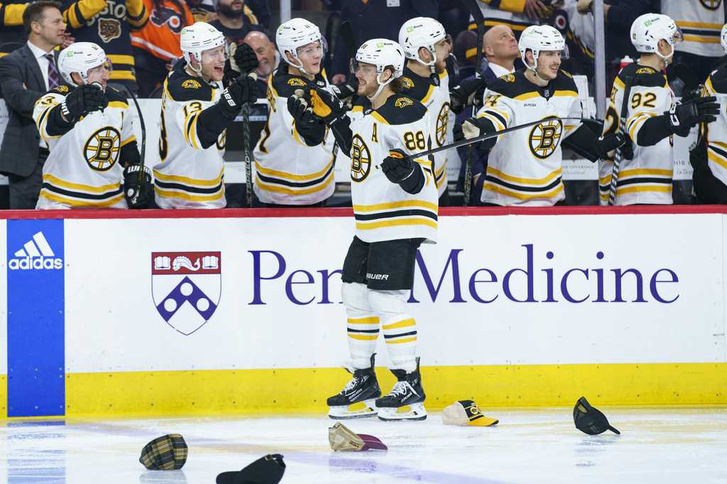 Bruins break NHL single season wins record Pastrnak reaches 60