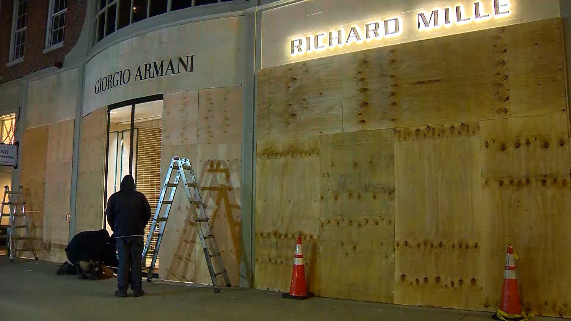 Boston businesses board up ahead of potential election protests