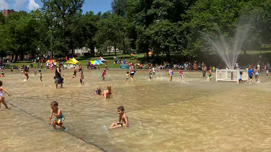 Boston frog pond opens up for summer 2022