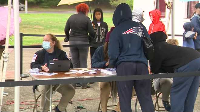 Boston health officials host COVID-19 vaccination clinic with  incentive