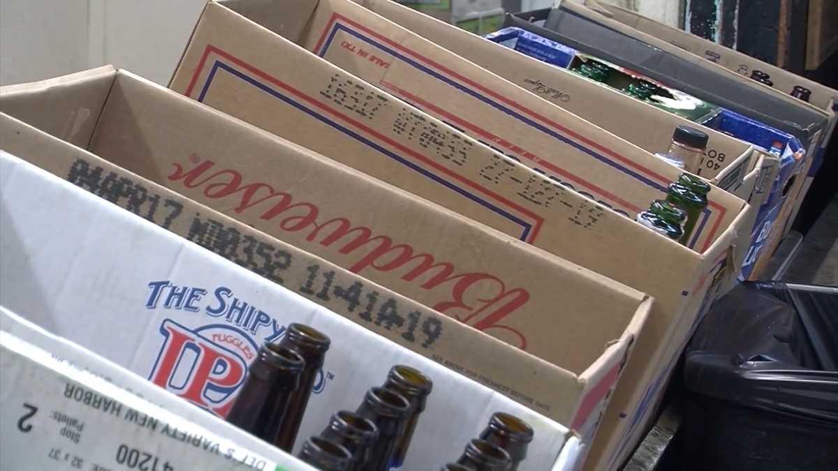 Maine lawmakers consider bills to increase bottle deposit