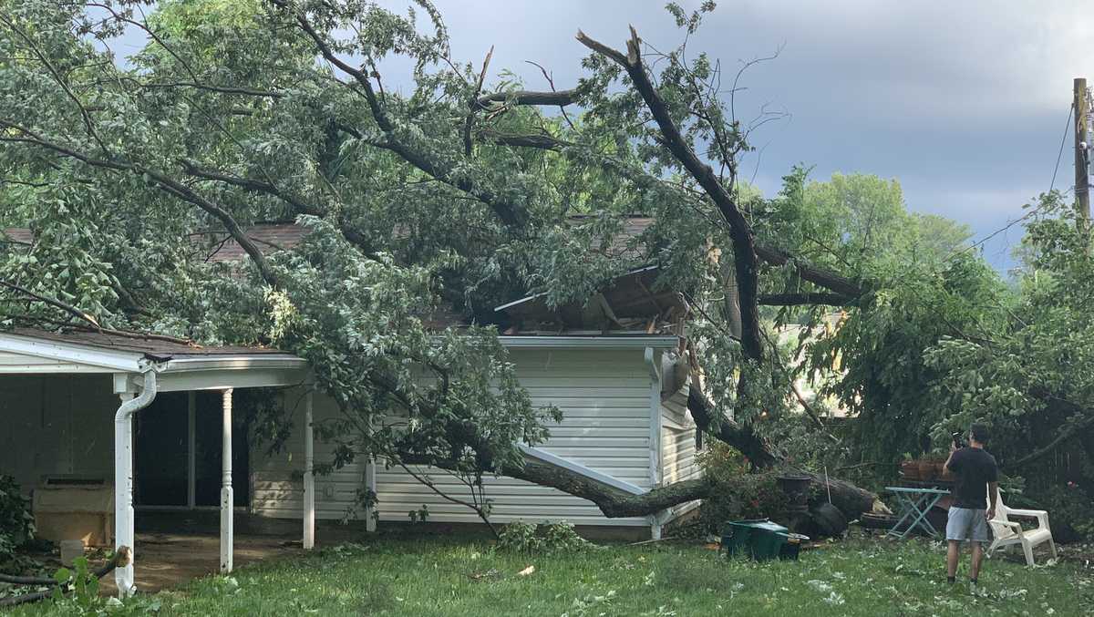 11 News Today: NWS investigating possible tornado in Bowie; Latest on Highland Park shooting