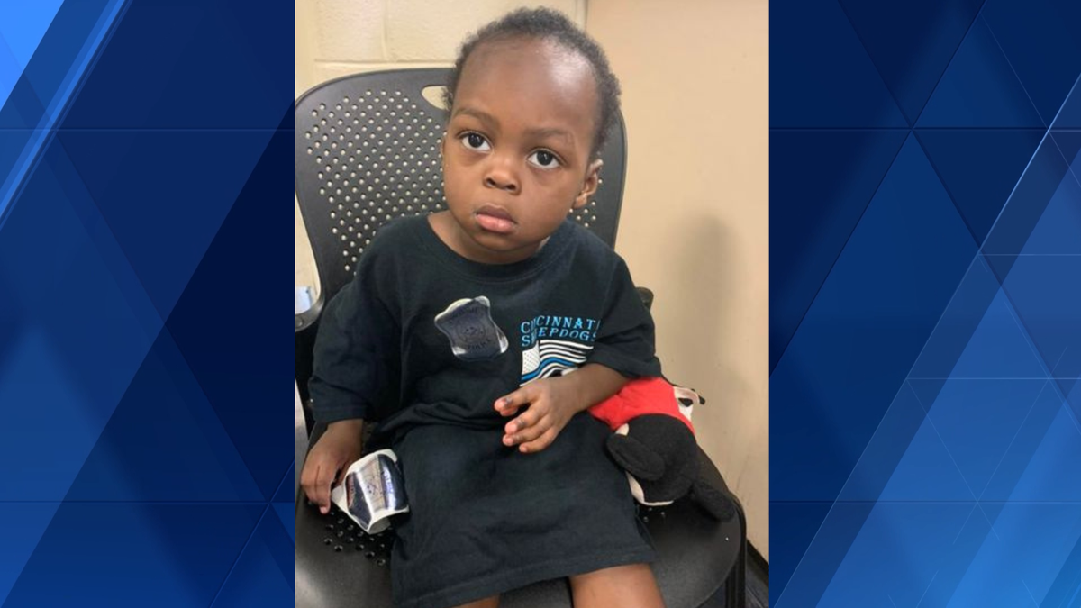 Cincinnati Police Locate Family Of Boy Found In West End