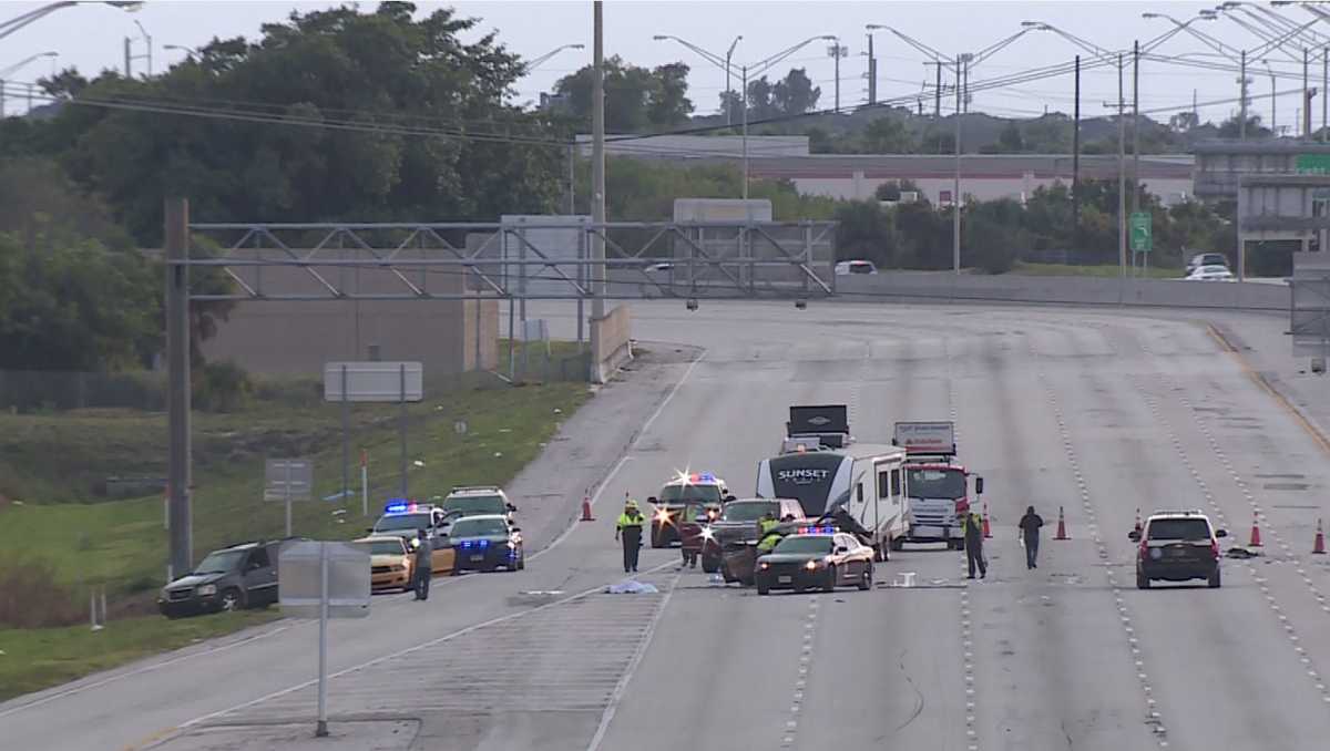 Two dead, one injured in crash on I-95