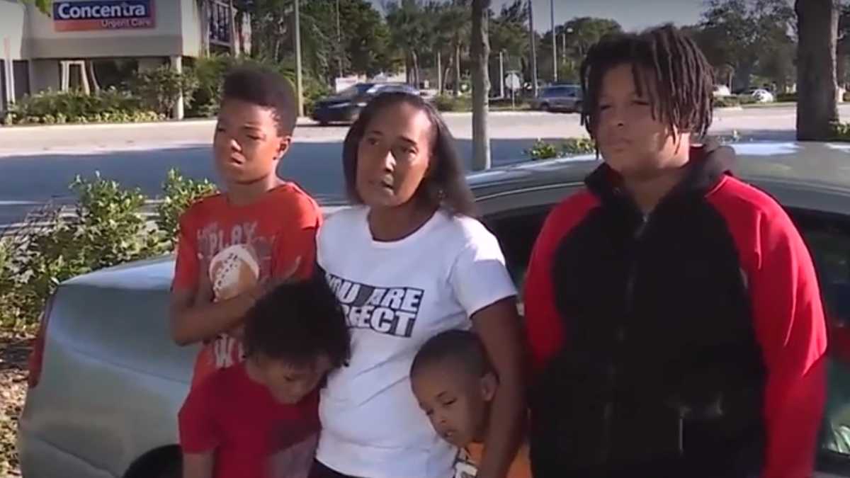 Boynton Beach family displaced by house fire