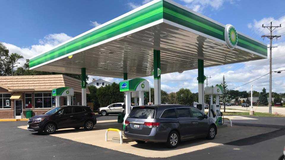 Gas Station Prices >> Accidental Price Slash Draws Crowd To Brookfield Gas Station Gas Station Prices >> Accidental Price Slash Draws Crowd To Brookfield Gas Station