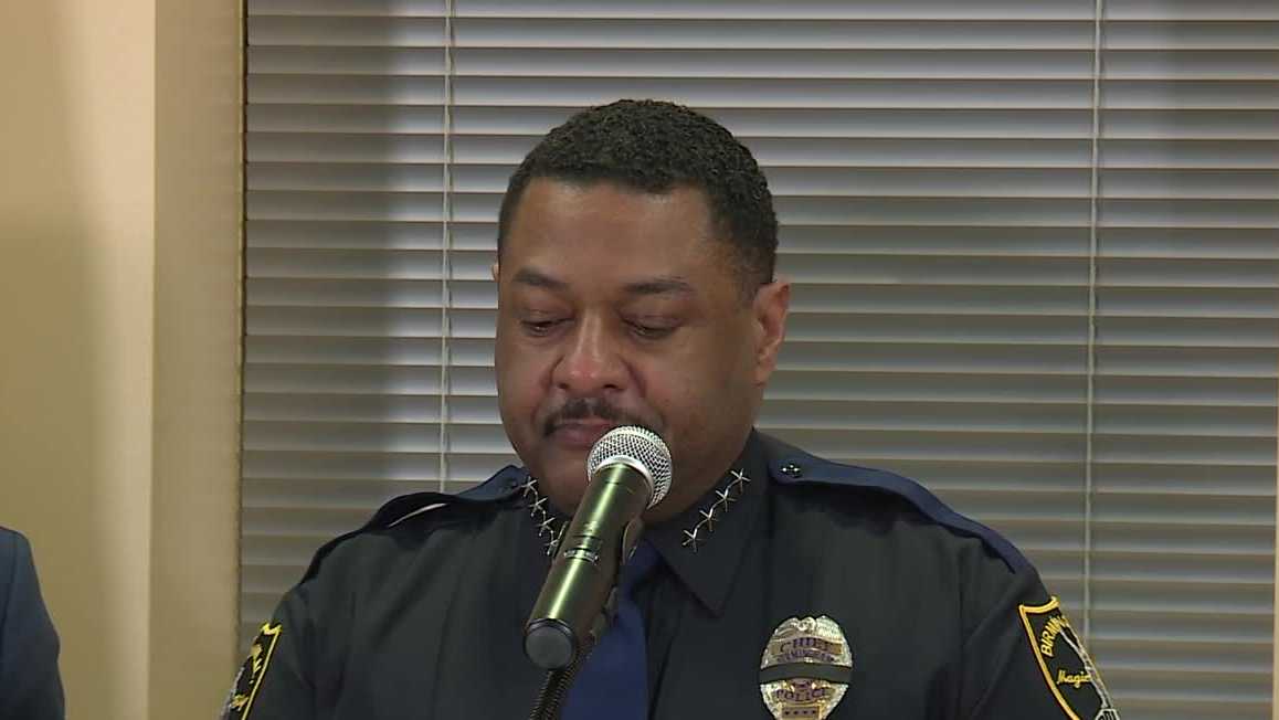 Birmingham police chief gets COVID-19 vaccine