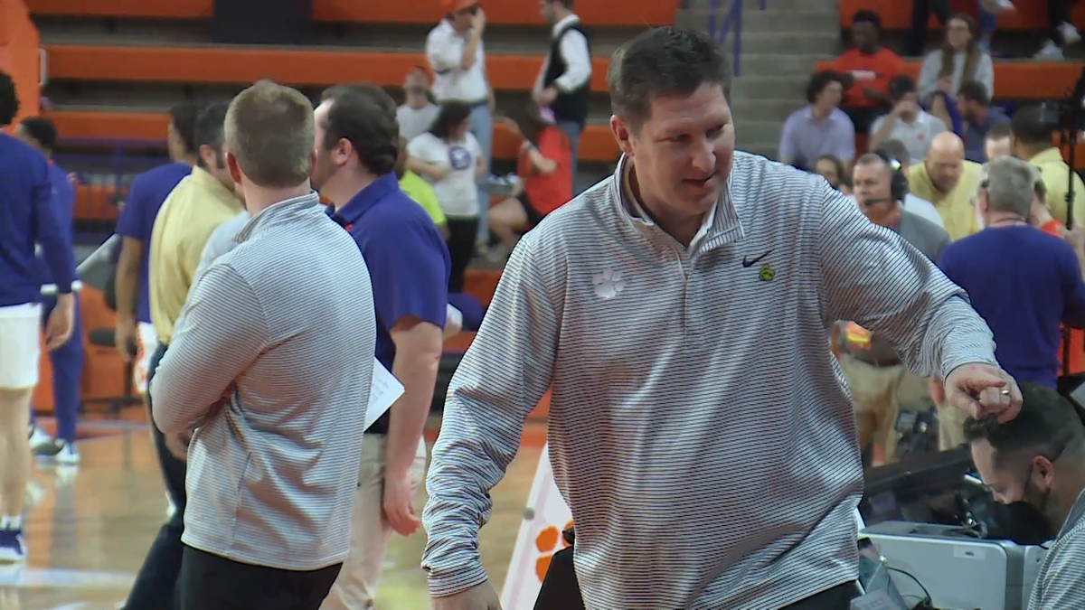 Clemson men's basketball head coach Brad Brownell adds Donlon, Dixon to