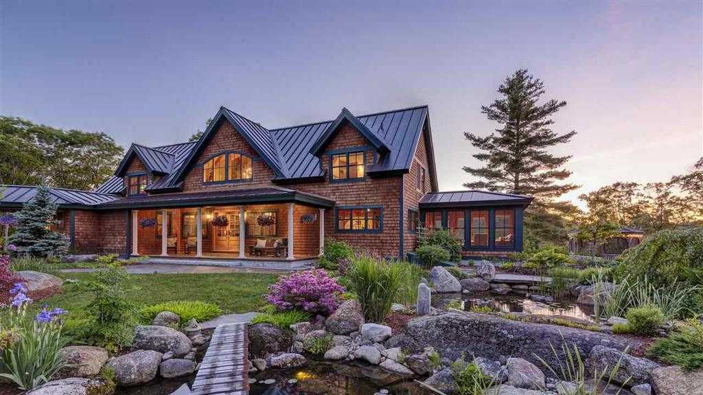 Mansion Monday Peace, quiet and breathtaking views in Bradford