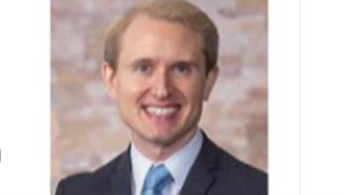 Mass. doctor charged with possessing child porn, accused of using