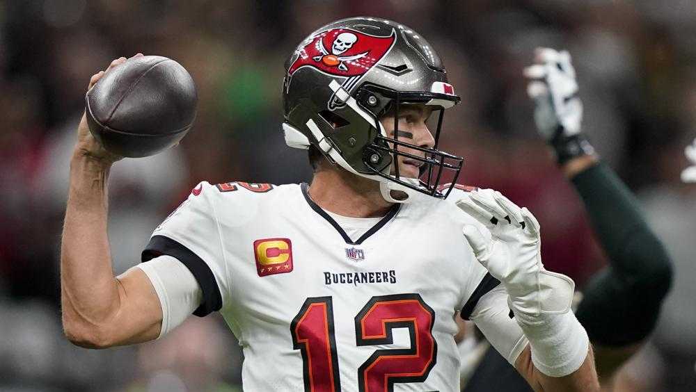 Benches clearing Saints-Bucs brawl involving Tom Brady leads to