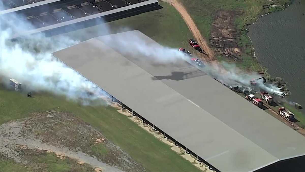 Crews battle fire at Braum's Dairy Farm in Tuttle