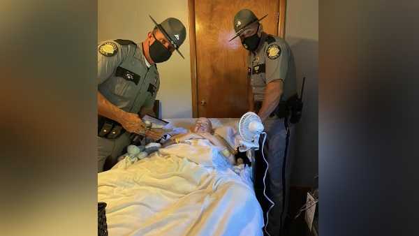 Kentucky State Police make 11-year-old boy who has stage 4 cancer an honorary trooper - Vimarsana News