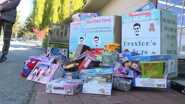 Braxton Stuntz Foundation toy drive helps hundreds of families - Vimarsana News