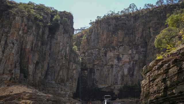 Wall of rock falls on boaters on Brazilian lake, killing 6 - Vimarsana News