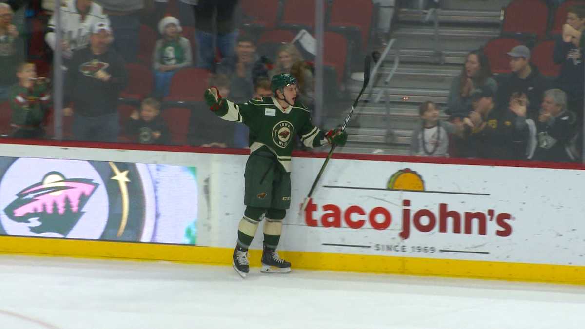 Mennel S Late Goal Lifts Wild Over Texas