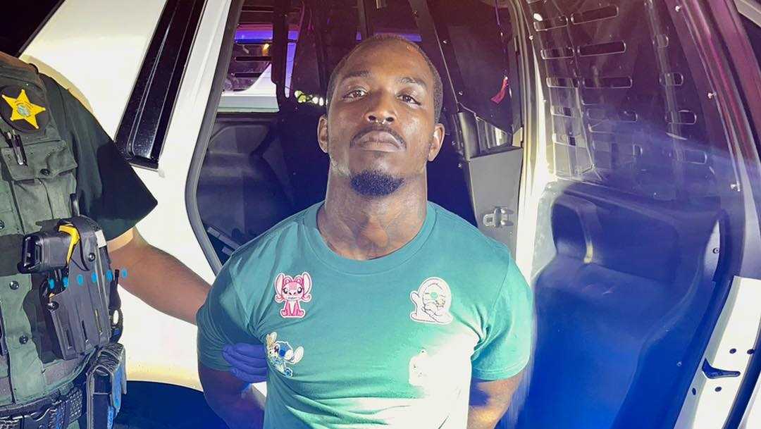 Florida man arrested after fleeing at 100 mph from deputies