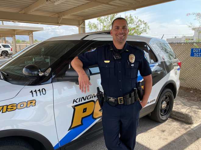 An officer took a toddler from an abusive home. She took his heart