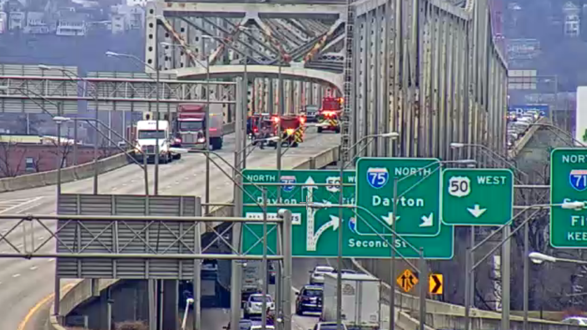 All lanes reopened on Brent Spence Bridge after crash shuts down SB lanes